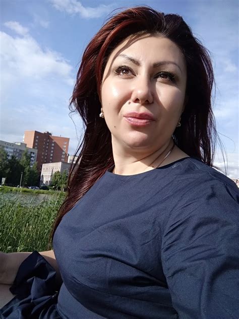 lonely woman looking for men